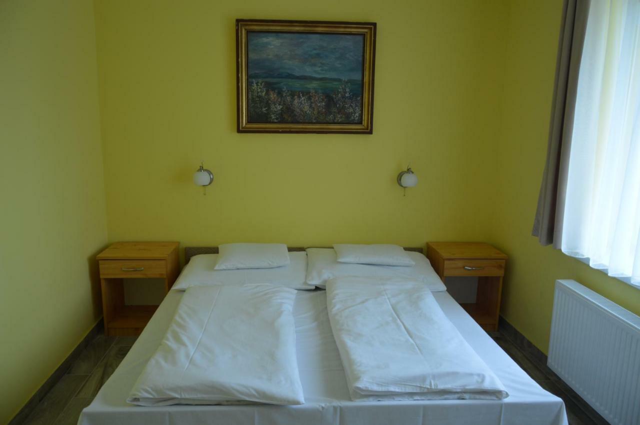Varga Apartman Hévíz Extérieur photo