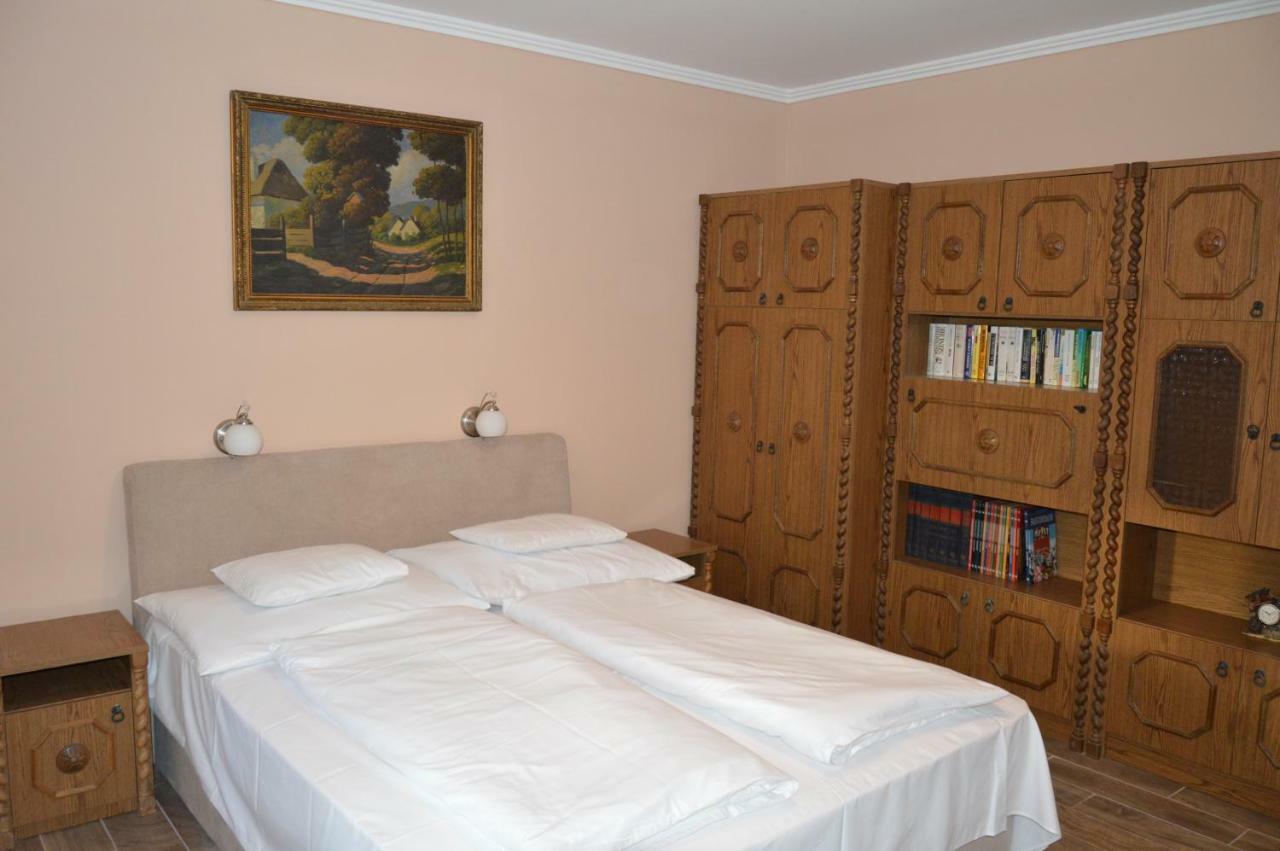 Varga Apartman Hévíz Extérieur photo
