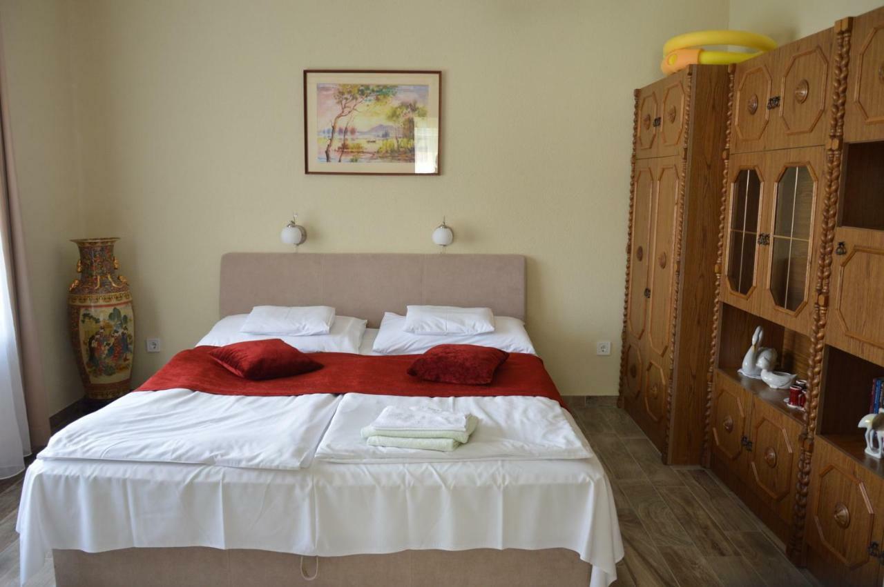 Varga Apartman Hévíz Extérieur photo
