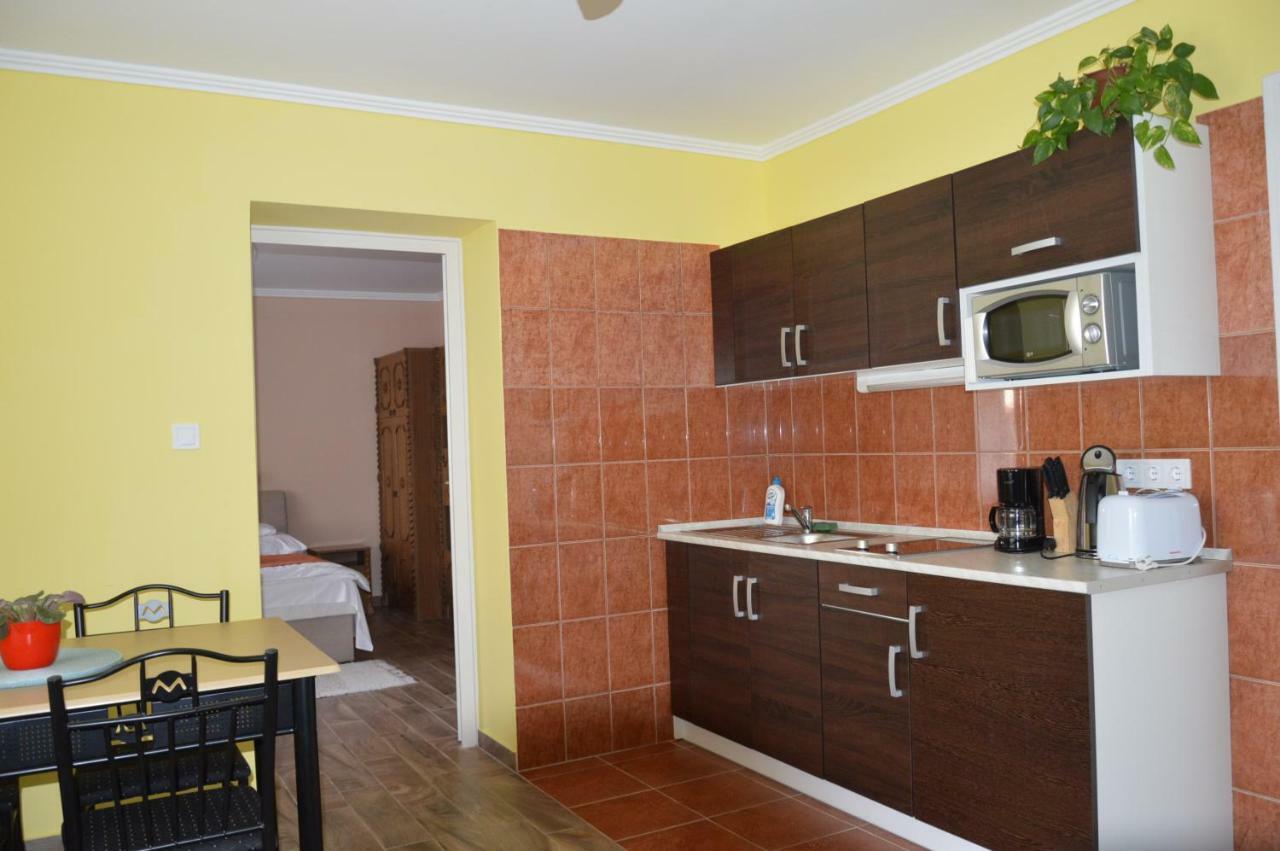 Varga Apartman Hévíz Extérieur photo