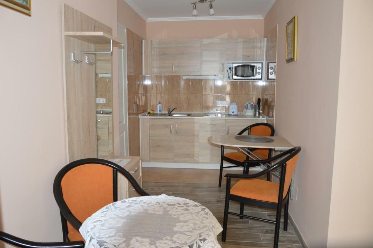 Varga Apartman Hévíz Extérieur photo
